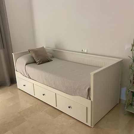 Central Estepona 3 Bed Apt With Pool And Parking Exteriör bild