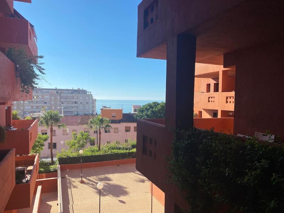 Central Estepona 3 Bed Apt With Pool And Parking Exteriör bild