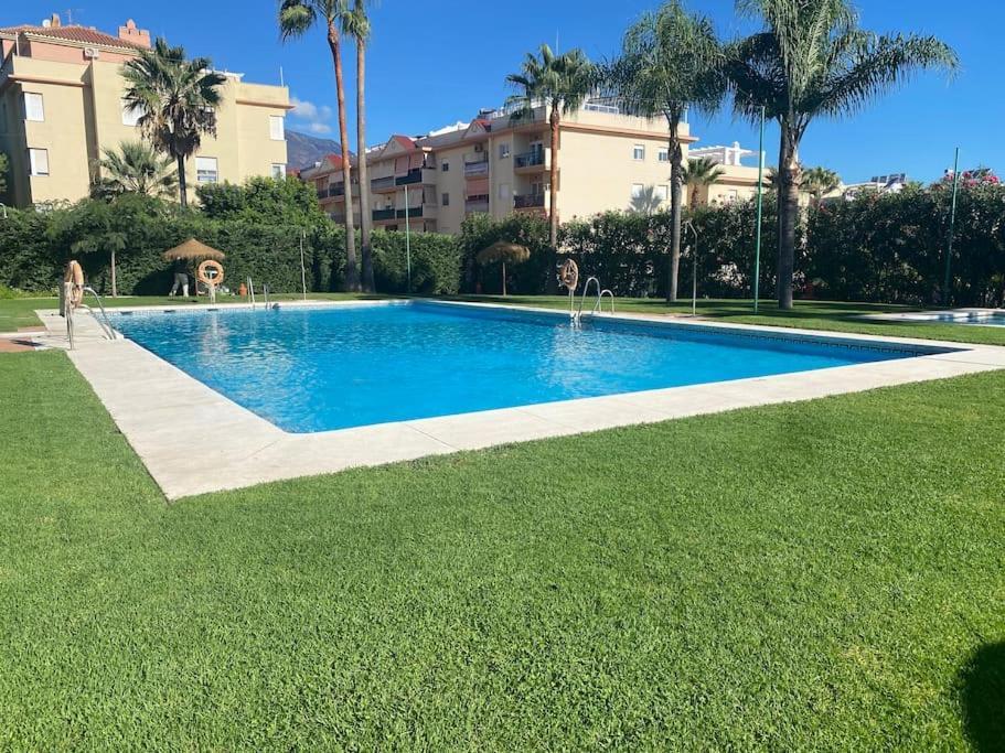 Central Estepona 3 Bed Apt With Pool And Parking Exteriör bild