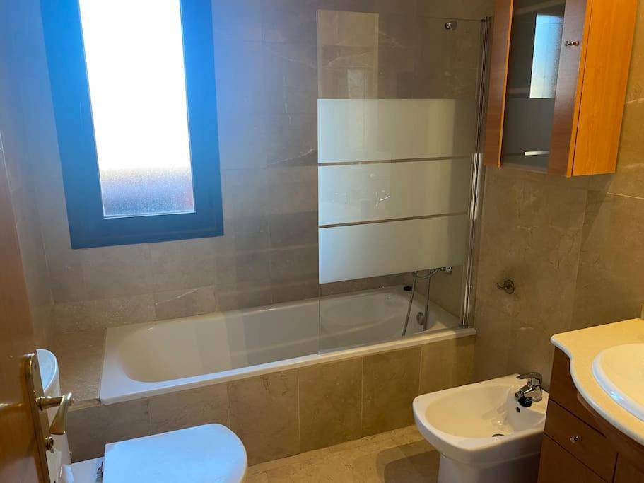 Central Estepona 3 Bed Apt With Pool And Parking Exteriör bild