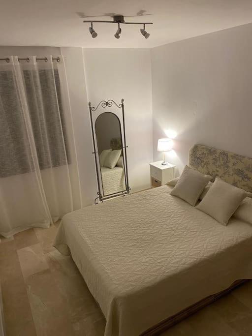 Central Estepona 3 Bed Apt With Pool And Parking Exteriör bild