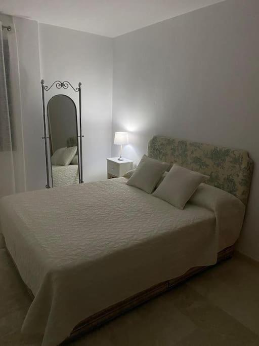 Central Estepona 3 Bed Apt With Pool And Parking Exteriör bild